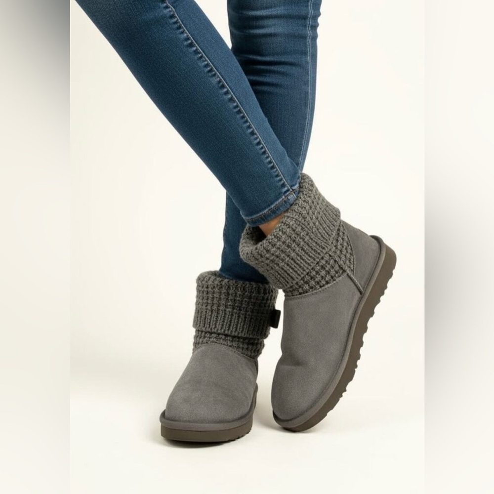 UGG Australia Solene knit suede boots Euc 8